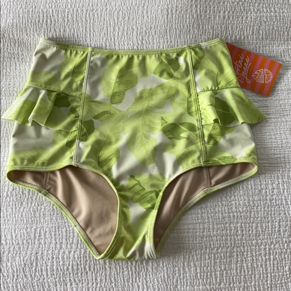 Kortni Jeane Green Palms NWT